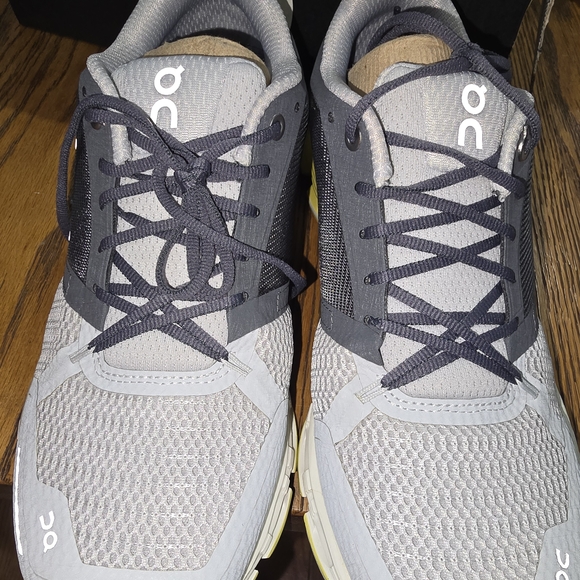 On Running Men's Athletic Shoes in Gray and Yellow - Picture 3 of 7